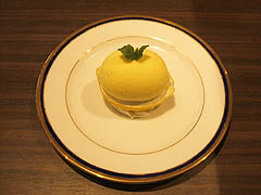 マルゼンカフェ京都店・レモンのクレームシブースト檸檬